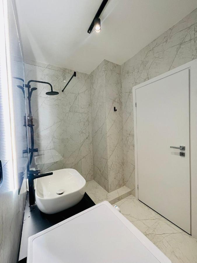 19Th Floor Apartment Cluj-Napoca Eksteriør bilde